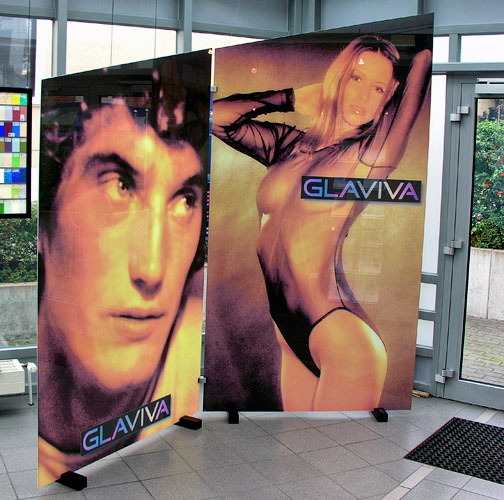 GLAVIVA • ARCHITECTURAL GLASS made in Germany • Exhibition of digital art prints on glass by Glaviva (safety glass and laminated glass) • Separating walls of glass in all imaginable sizes e.g. as an office divider, paravent, spanish wall or elegant eye-catcher in cafes - bars - discos